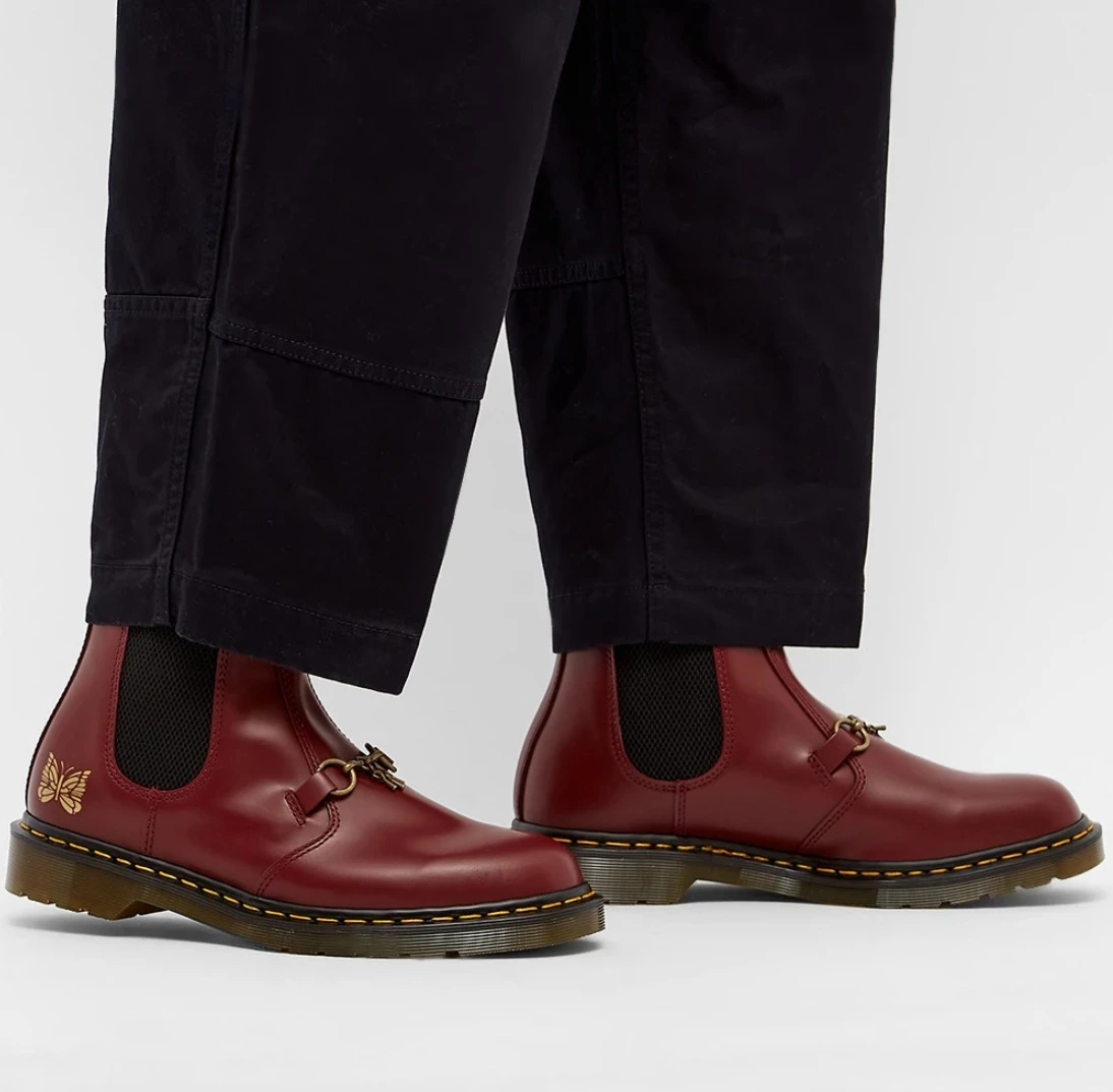 Dr. Martens Dr Martens | Unisex Street Style Logo Boots 4 Dr. Martens Dr Martens | Unisex Street Style Logo Boots - Image 2