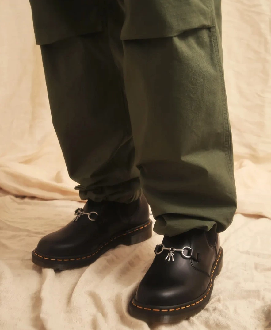 Dr. Martens Dr Martens | Unisex Street Style Logo Boots 5 Dr. Martens Dr Martens | Unisex Street Style Logo Boots - Image 3