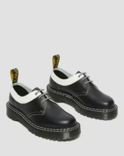 Dr. Martens Dr Martens | Unisex Plain Leather Logo Oxfords -Dr. Martens Shop org 1046