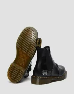 Dr. Martens Dr Martens | Unisex Street Style Logo Boots 40 Dr. Martens Dr Martens | Unisex Street Style Logo Boots -Dr. Martens Shop org 119
