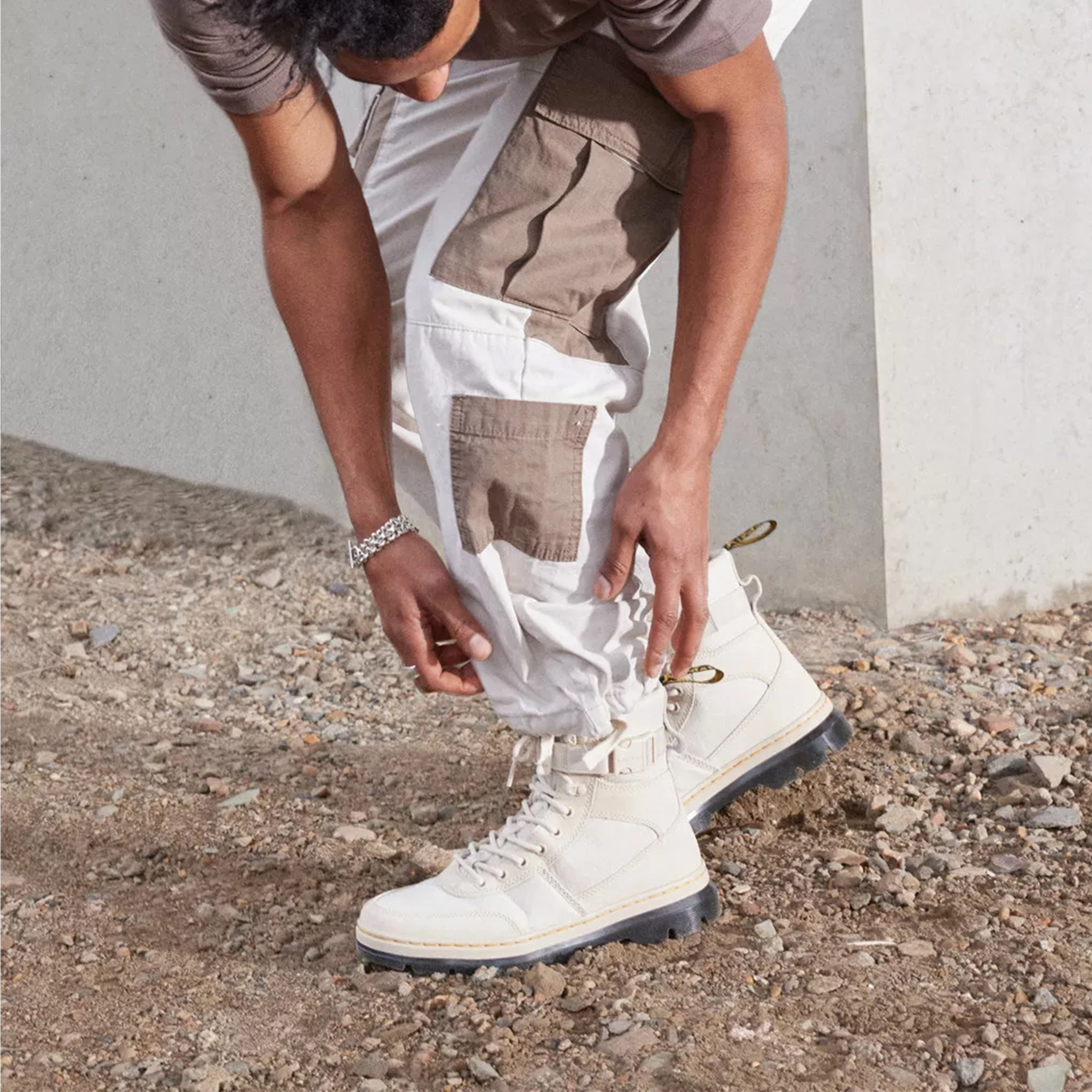 Dr. Martens Dr Martens | Suede Street Style Logo Boots 11 Dr. Martens Dr Martens | Suede Street Style Logo Boots - Image 9