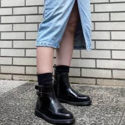 Dr. Martens Dr Martens | Unisex Street Style Leather Logo Boots 27 Dr. Martens Dr Martens | Unisex Street Style Leather Logo Boots -Dr. Martens Shop org 469